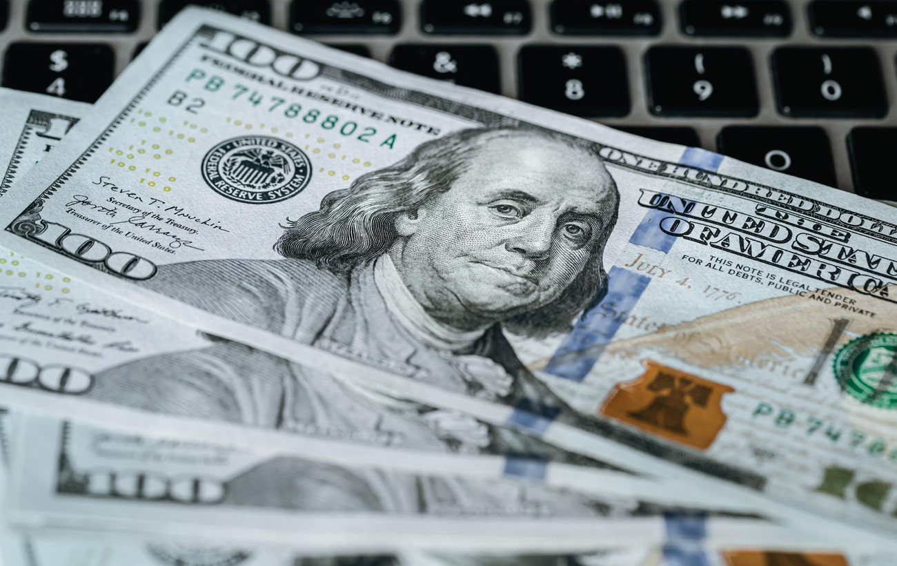 Евро вместо доллара. Когда и как Нацбанк планирует сменить "главную" валюту